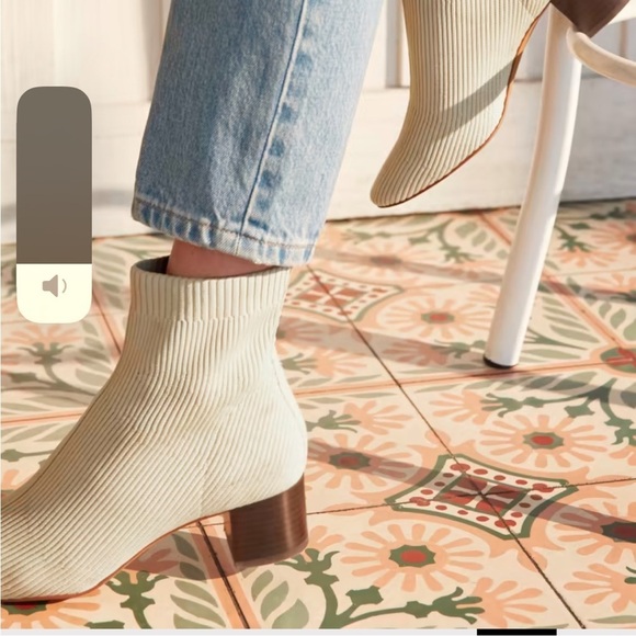 EVERLANE The Glove Boot Ribbed Gray ReKnit fabric Booties Leather Sz 8.5 - Picture 12 of 12